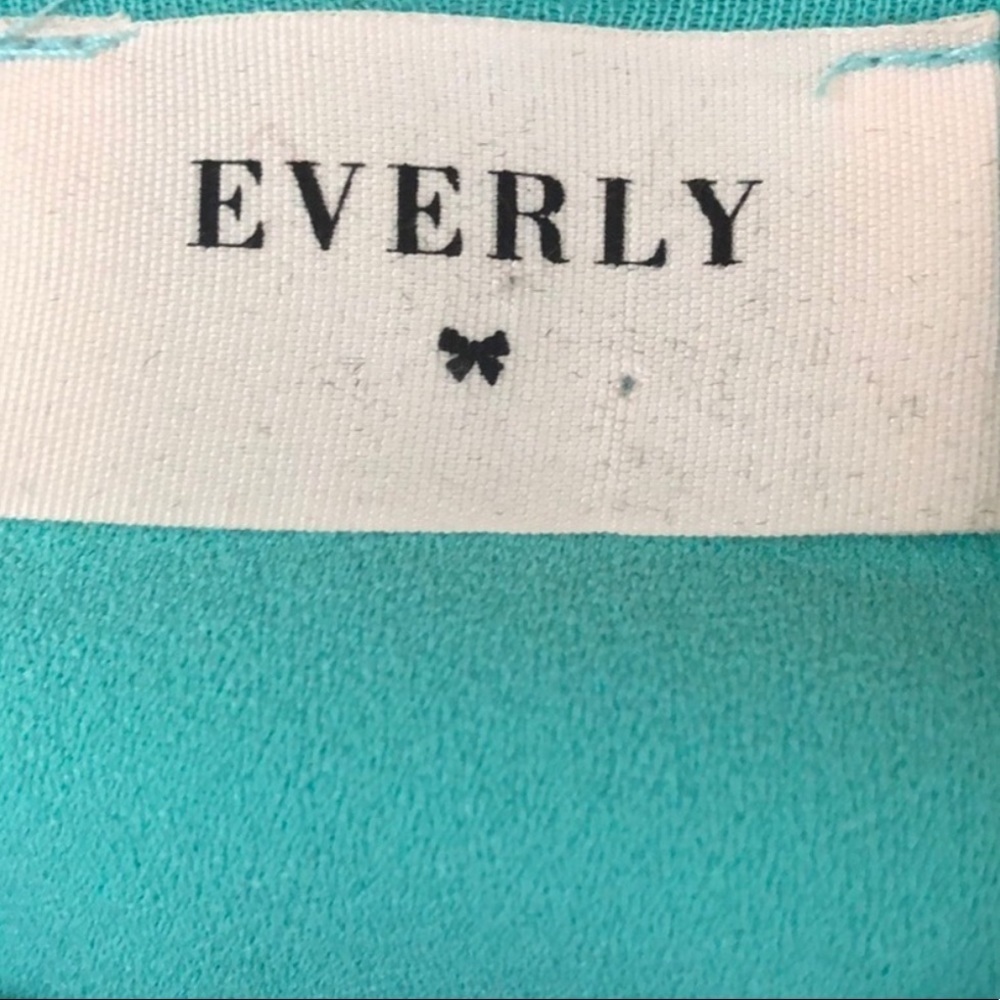 Everly‎ Mint Green Size Large Scalloped Sleeve  Dress - Picture 8 of 8